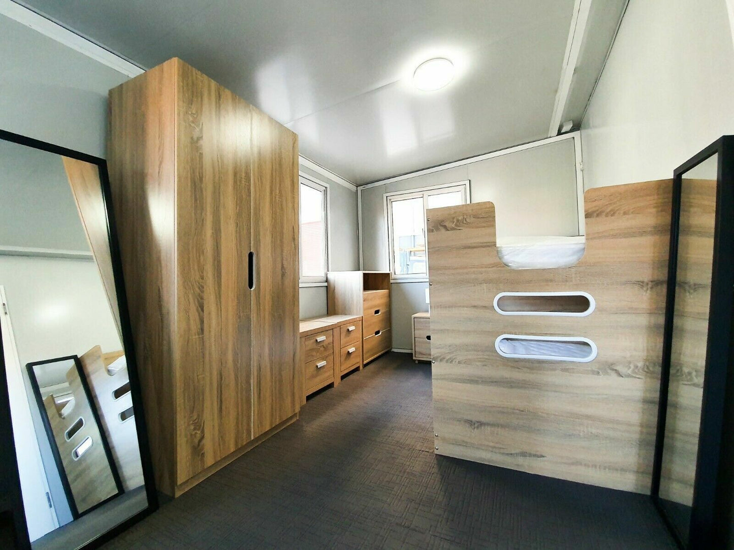Casa prefabbricata mobile 36 mq con 2 camere da letto, wc, doccia, cucina modulo