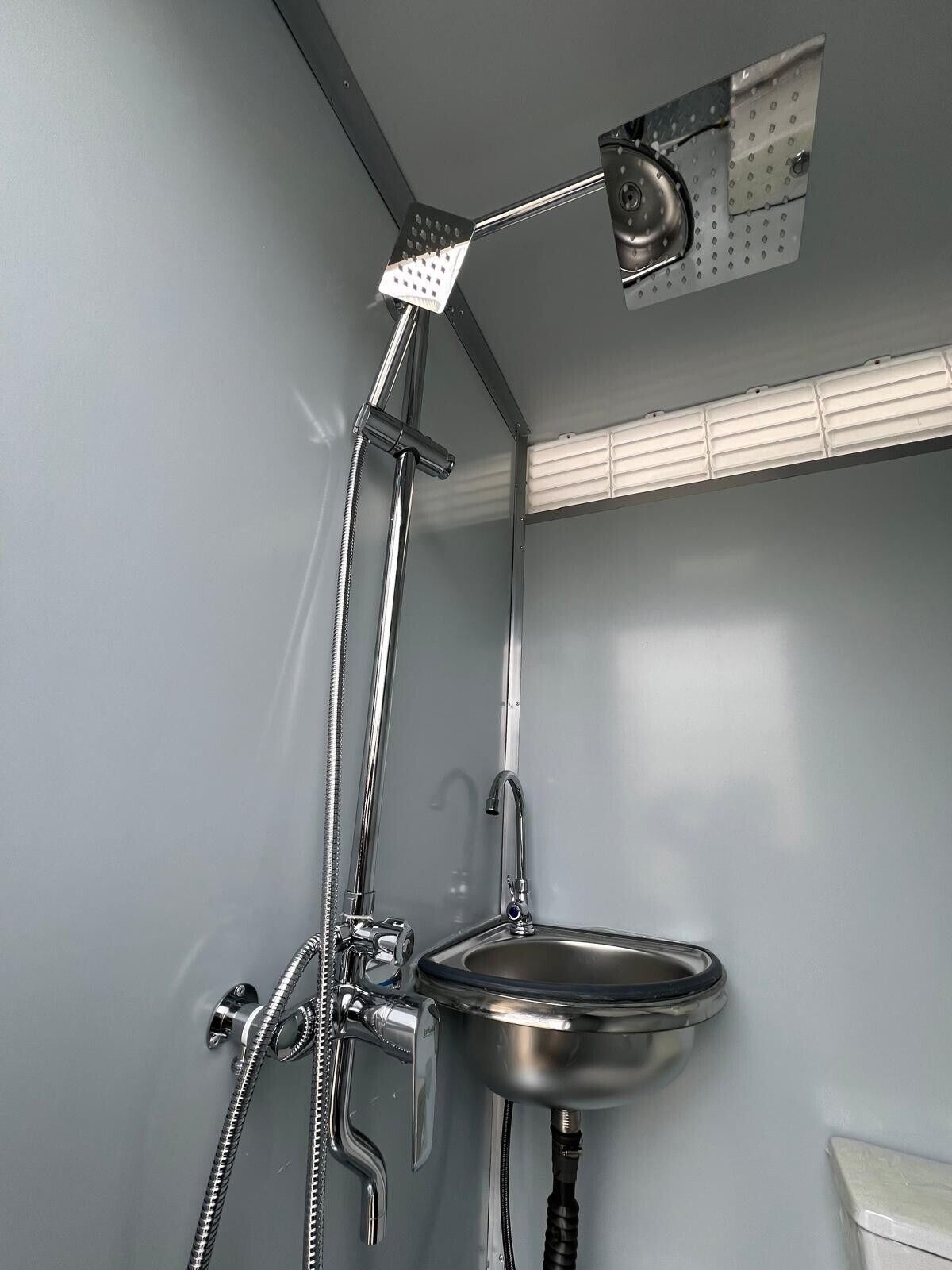 Bagno prefabbricato monoblocco, Cabina servizi coibentata, WC doccia lavandino